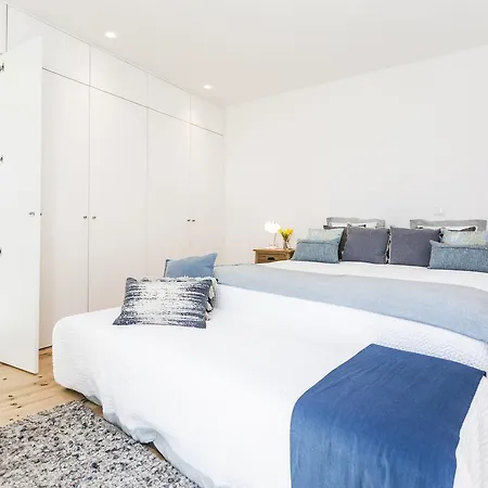 Open House - Calcada De Sao Francisco * Лиссабон